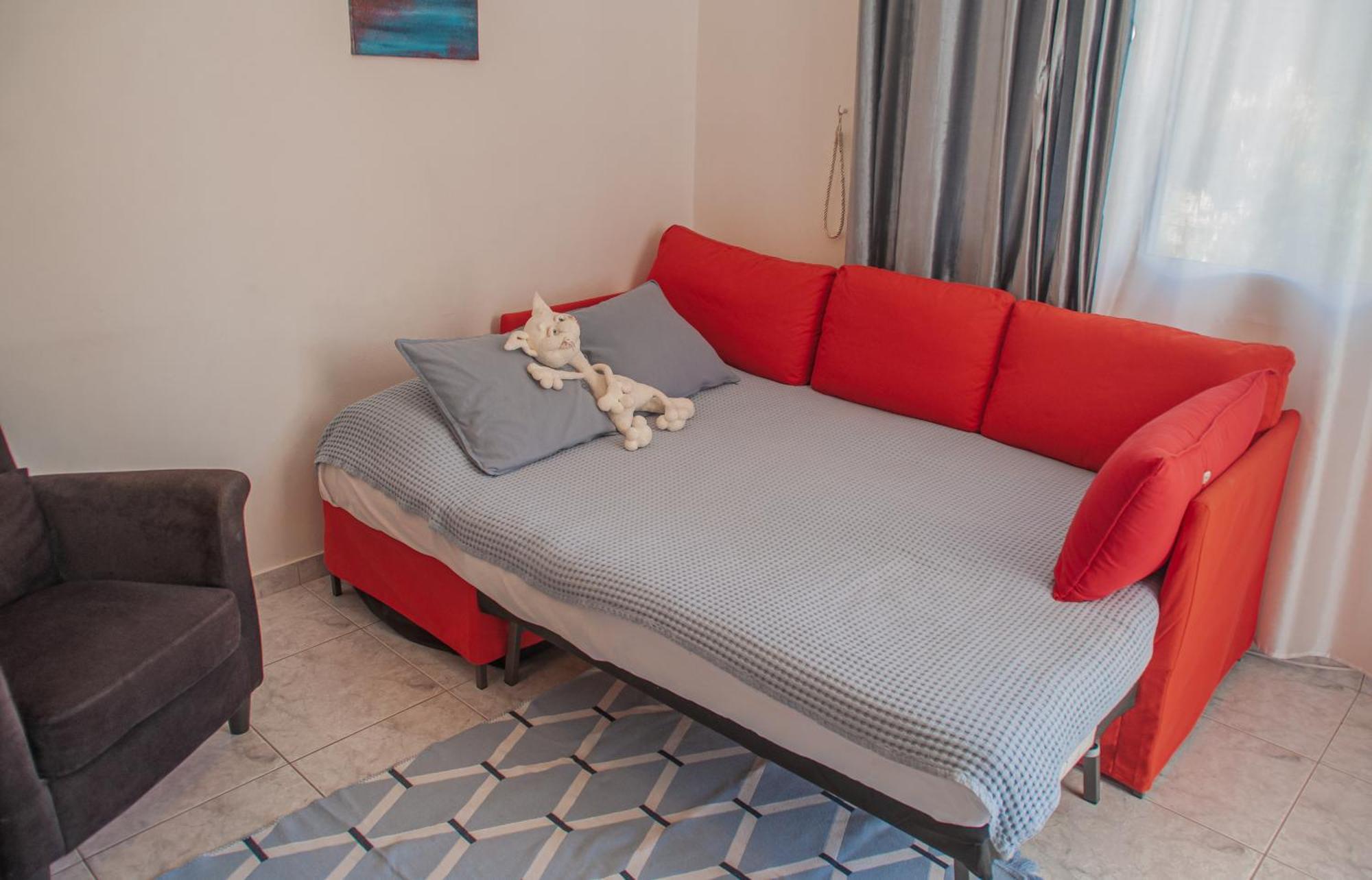 Cozy 1 Bedroom Apartment In Walking Distance To The Municipal Beach Paphos Eksteriør bilde